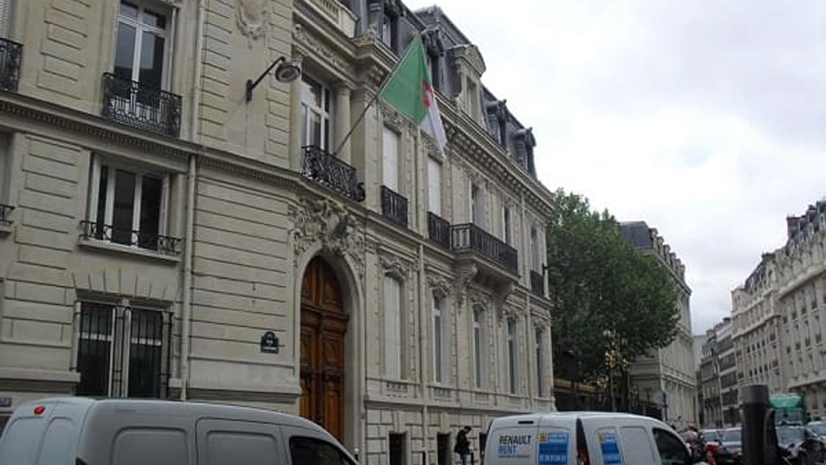 سفارة الجزائر بفرنسا